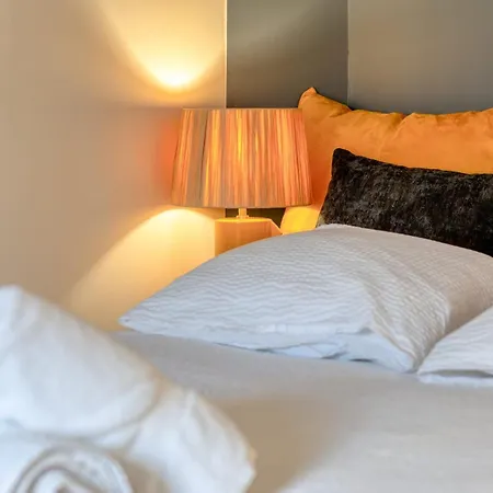Bienvenue Au Solenne Votre Pied-a-terre De Charme Au Coeur De Руан