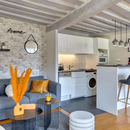 Bienvenue Au Solenne Votre Pied-a-terre De Charme Au Coeur De Apartmán